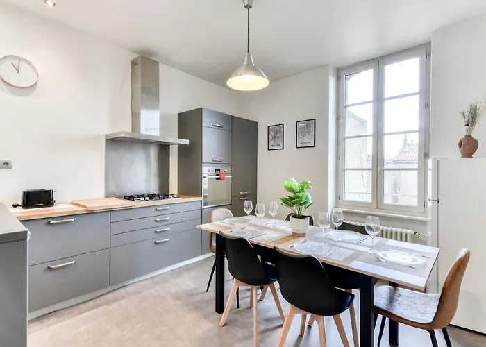 Apartment Le Marty - Wifi - - Climatison - Parking Gratuit *