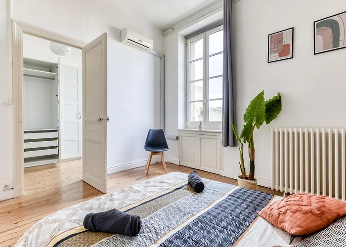 Le Marty - Wifi - - Climatison - Parking Gratuit * Carcassonne